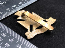 Load image into Gallery viewer, Original WW2 British Army The Wiltshire Regiment Cap Badge - The Militaria Shop