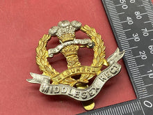 Load image into Gallery viewer, WW1 / WW2 British Army MIDDLESEX REGIMENT WM and Brass Cap Badge. - The Militaria Shop
