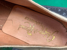 Load image into Gallery viewer, Original WW2 British Army Women's White Summer Shoes - ATS WAAF - Size 230s - The Militaria Shop