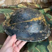 Charger l'image dans la galerie, Original WW2 British Style South African Mk2 Army Combat Helmet & Liner - The Militaria Shop