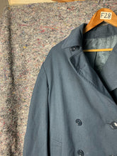 Charger l'image dans la galerie, Original British RCAF Airman Mans's Raincoat - The Militaria Shop