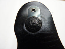 Charger l'image dans la galerie, Black Leather Pistol Holster Belt Mounted - De Santis - 001-B3 - The Militaria Shop