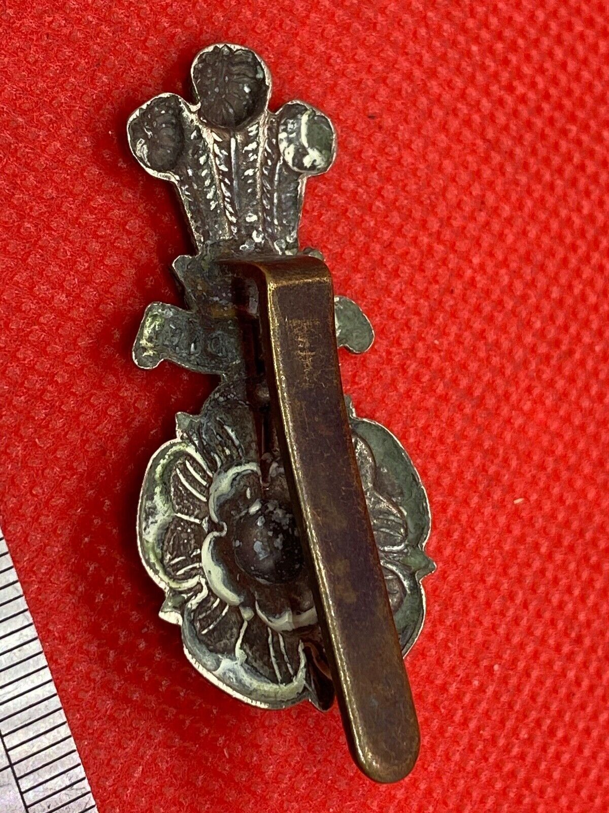 Original British Army Yorkshire Hussars Cap Badge with Rear Slider - The Militaria Shop