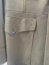 Charger l'image dans la galerie, Original US Marine Corps USMC Dress Tunic & Gloves - 38 Chest - The Militaria Shop