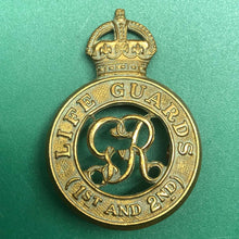 Load image into Gallery viewer, Original WW1 British Army 1st & 2nd Life Guards Cap Badge George V - The Militaria Shop