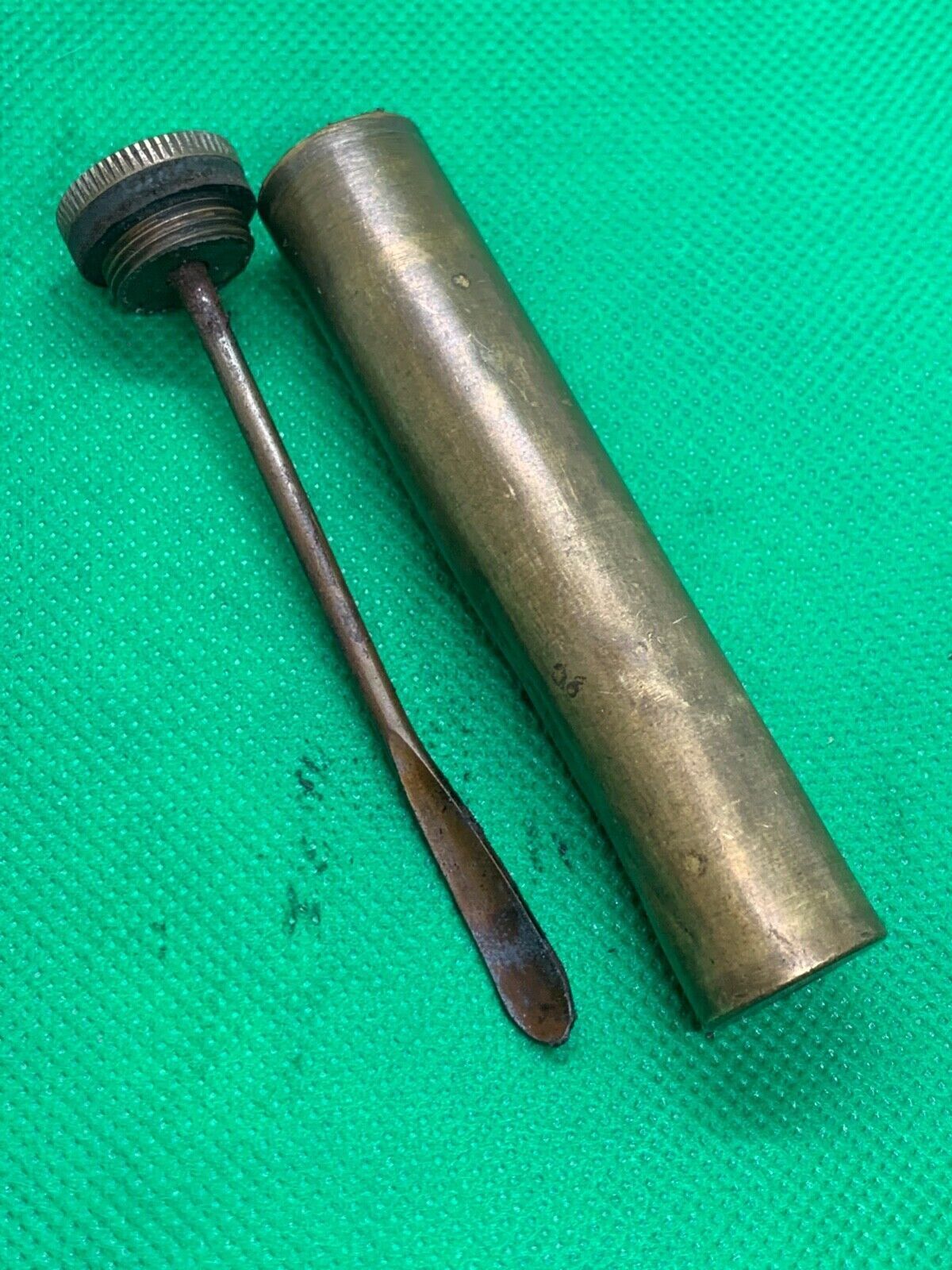 Original WW1 / WW2 British Army SMLE Lee Enfield Rifle Brass Oil Bottle - The Militaria Shop