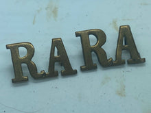 Load image into Gallery viewer, Original WW1 British Army Pair of Royal Artillery Shoulder Titles - RA - The Militaria Shop