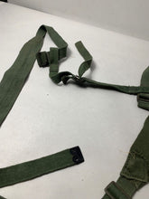 Charger l'image dans la galerie, Original WW2 British Army 44 Pattern Shoulder Cross Straps Set - 1945 Dated - The Militaria Shop