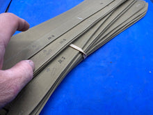 Charger l'image dans la galerie, WW2 - 1942 Dated British Army Detachable Shirt Collar - Size 16 - Original. - The Militaria Shop