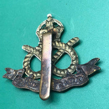 Load image into Gallery viewer, Original WW2 British Army South Staffordshire Regiment Cap Badge - The Militaria Shop
