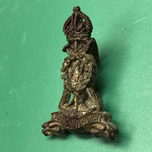 Load image into Gallery viewer, Original WW2 British Army Labour Corps Economy Plastic Cap Badge - The Militaria Shop