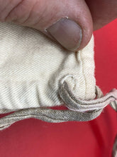 Load image into Gallery viewer, WW2 British Army Mess Tin Protective Cover - Very Clean Condition Original. - The Militaria Shop