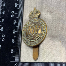 Load image into Gallery viewer, Original WW2 7th Queen's Own Hussars British Army Cap Badge - The Militaria Shop