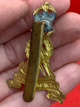 Charger l'image dans la galerie, Original WW2 British Army Labour Corps Brass Kings Crown Cap Badge - The Militaria Shop