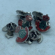 Charger l'image dans la galerie, Durham Light Infantry - NEW British Army Military Cap/Tie/Lapel Pin Badge (#34) - The Militaria Shop