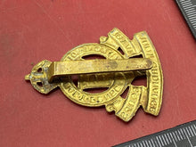 Load image into Gallery viewer, WW1 / WW2 British Army ROYAL ARMY ORDNANCE CORPS Brass Cap Badge. - The Militaria Shop