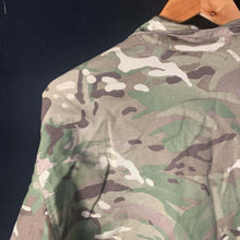 Charger l'image dans la galerie, Genuine British Army MTP Camouflage Combat Jacket - 180/96 - The Militaria Shop