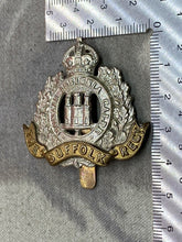 Load image into Gallery viewer, Original WW1 / WW2 British Army - The Suffolk Regiment Cap Badge - The Militaria Shop