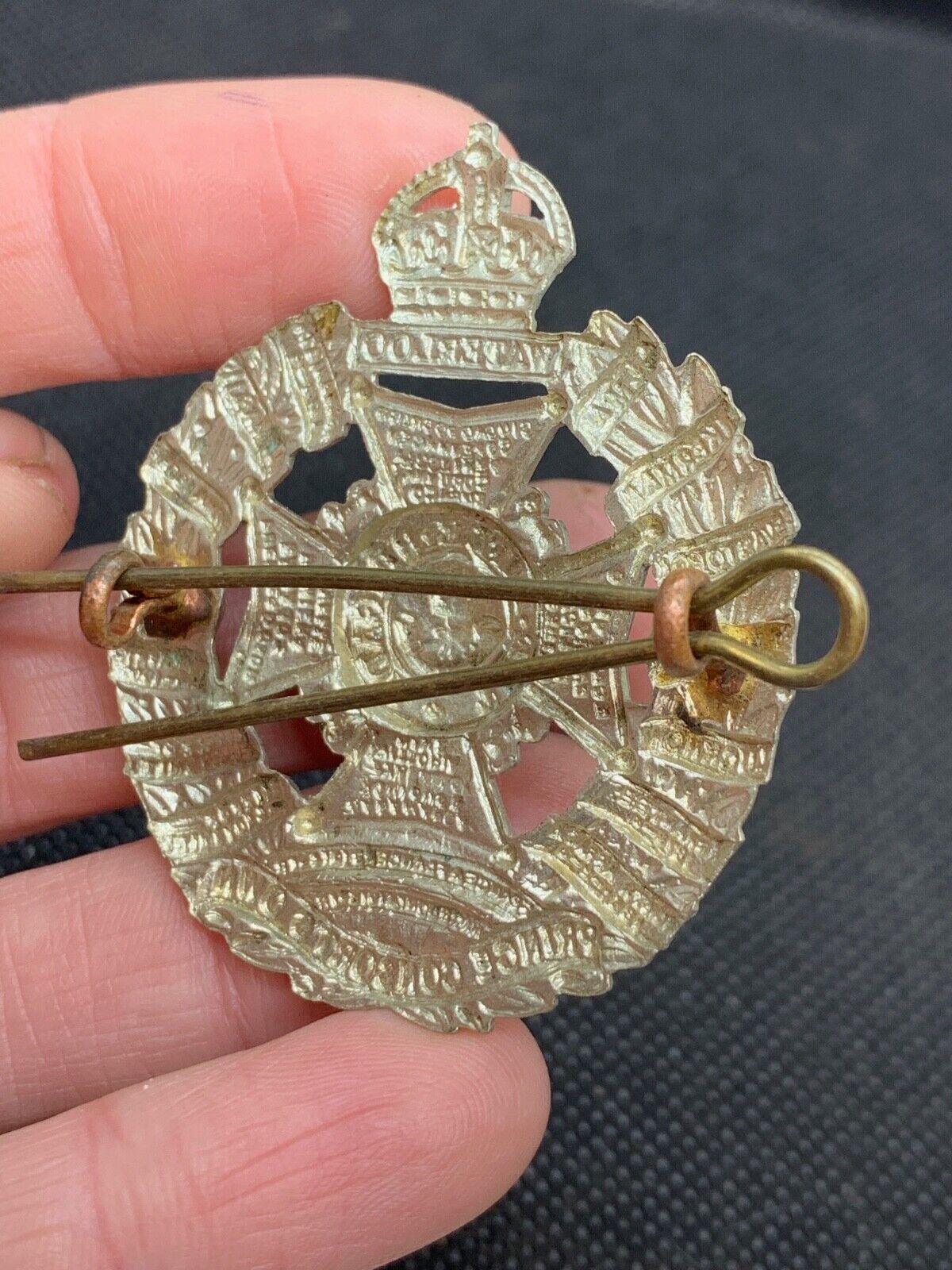 Original WW2 British Army Prince Consorts Own Brass Cap Badge - The Militaria Shop
