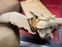 Charger l'image dans la galerie, Original British Army / RAF 1943 Wristlets (wrist warmers) from Original Box - The Militaria Shop