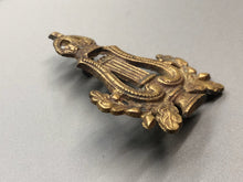 Load image into Gallery viewer, Original WW2 British Army Musicians Cap Badge - Cast variation - The Militaria Shop