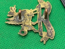 Load image into Gallery viewer, Victorian / WW1 British Army Montgomery Imperial Yeomanry Cast Cap Badge - The Militaria Shop