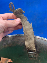 Load image into Gallery viewer, Original WW2 British Army / Canadian Army Mk3 Turtle Combat Helmet - Div Sign - The Militaria Shop