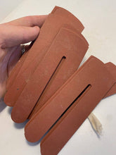 Charger l'image dans la galerie, RARE WW2 British Army Economy Issue Button Cleaning Stick - The Militaria Shop