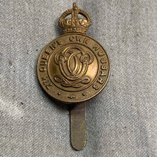 Load image into Gallery viewer, Original WW2 7th Queen's Own Hussars British Army Cap Badge - The Militaria Shop