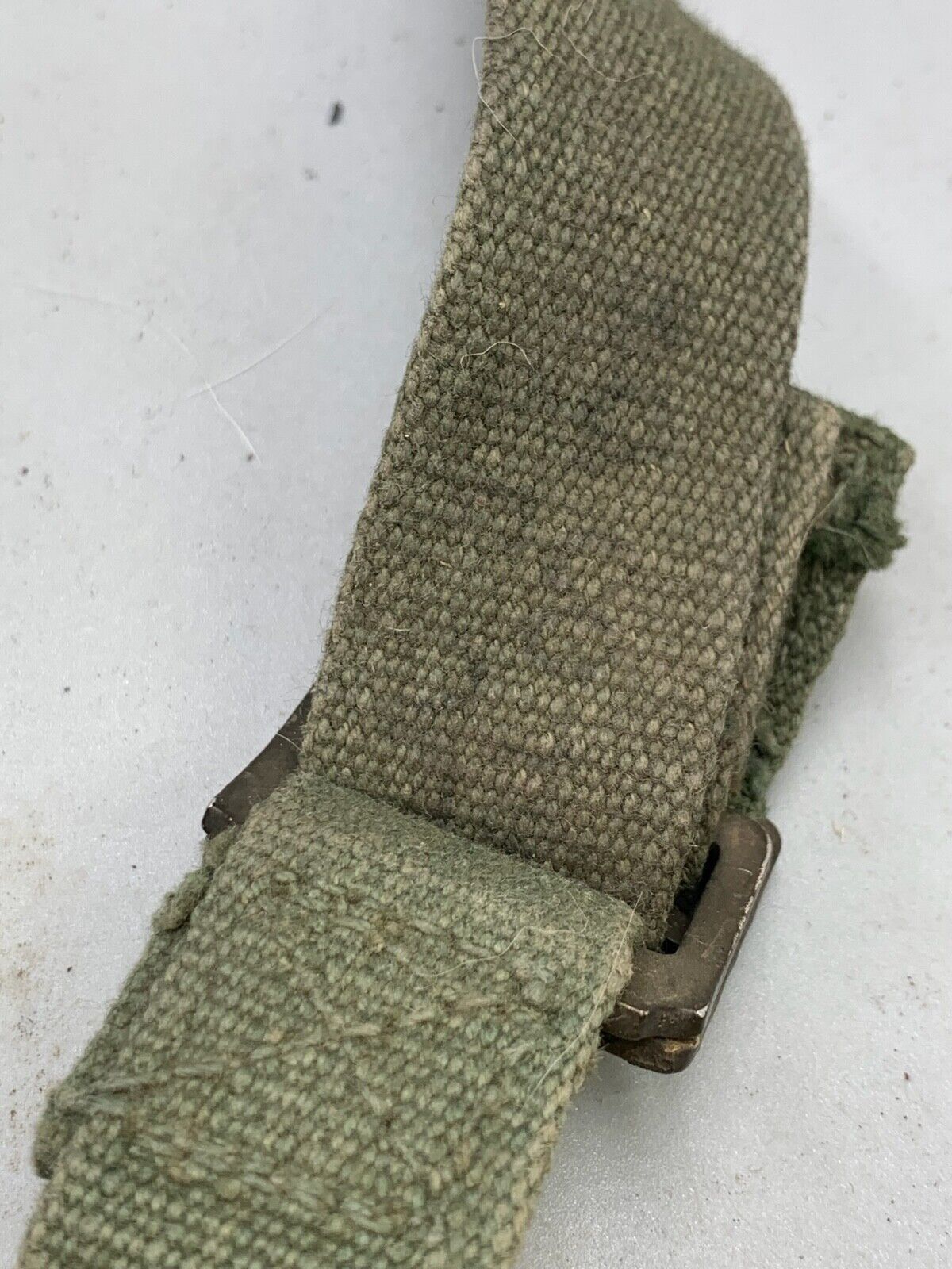 Original WW2 British Army 44 Pattern Shoulder Strap - 1945 Dated - The Militaria Shop