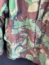Load image into Gallery viewer, Original British Army 1968 68 Pattern DPM Combat Jacket Smock - 40" Chest - The Militaria Shop