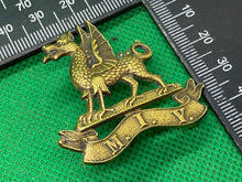 Load image into Gallery viewer, Victorian / WW1 British Army Montgomery Imperial Yeomanry Cast Cap Badge - The Militaria Shop