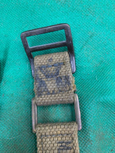 Charger l'image dans la galerie, Original WW2 British Army 37 Pattern Brace Adaptors Pair - 1941 Dated - The Militaria Shop