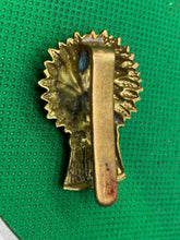 Charger l'image dans la galerie, British Army - Lothian's and Border Horse Cap Badge - The Militaria Shop