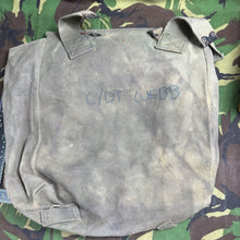 Charger l'image dans la galerie, British Army / RAF 37 Pattern Large Pack - WW2 Pattern -Used Condition Original - The Militaria Shop