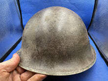 Charger l'image dans la galerie, WW2 British / Canadian Army Mk3 Combat Turtle Helmet - Good Original Helmet - The Militaria Shop