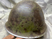 Charger l'image dans la galerie, Original WW2 British / Canadian Army Mk3 Turtle Helmet & Liner - The Militaria Shop