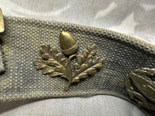 Load image into Gallery viewer, Original WW2 British Army 'Hate Belt' 37 Pattern - Paratrooper, Scotti - The Militaria Shop