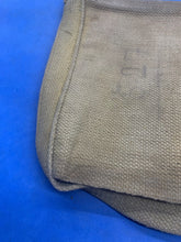 Lade das Bild in den Galerie-Viewer, WW2 British Army / RAF 37 Pattern Webbing Water Bottle Carrier Harness Original - The Militaria Shop