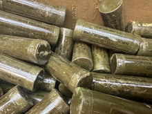 Charger l'image dans la galerie, Original WW2 US Airborne / Army Green & Loam Camouflaged Face Paint - The Militaria Shop