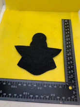 Charger l'image dans la galerie, British Army Parachute Regiment Embroidered Blazer Badge - Kings Crown - The Militaria Shop