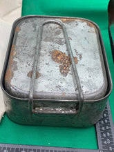 Load image into Gallery viewer, Original British Army WW2 Soldiers Mess Tin Set - Complete with Bag - The Militaria Shop