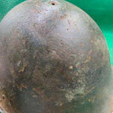 Charger l'image dans la galerie, Original British Army Combat Helmet Mk4 - The Militaria Shop