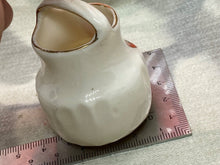 Lade das Bild in den Galerie-Viewer, Original Vintage Crested China Ware Cup - VECTIS - Isle of Wight - The Militaria Shop