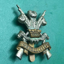 Load image into Gallery viewer, Original WW2 British Army 3rd Carabiniers Regiment Cap Badge - The Militaria Shop