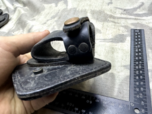 Charger l'image dans la galerie, Black Leather Baton Carrier - Price Western Leather - The Militaria Shop