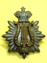 Charger l'image dans la galerie, Original British Army - Victorian Crown Volunteer Musicians Badge - The Militaria Shop