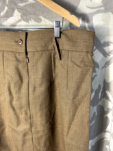 Charger l'image dans la galerie, NEW British Army FAD No2 Woman's Dress Uniform Barracks Dress Skirt - 71/92/124 - The Militaria Shop