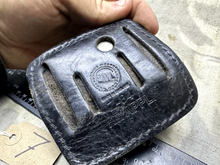 Charger l'image dans la galerie, Black Leather Baton Carrier - Price Western Leather - The Militaria Shop