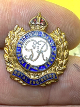Charger l'image dans la galerie, Original WW2 GV1 Royal Engineers Enamel & Gilt Sweetheart Brooch - The Militaria Shop